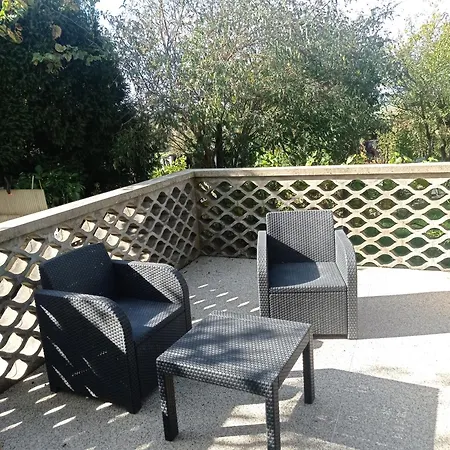 Au Rez -de -chaussee Maison Individuelle Appartement Louvigny (Moselle)